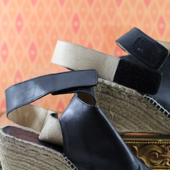 Carmen Saiz Black Leather Peep-toe Espadrilles - Picture 13 of 14